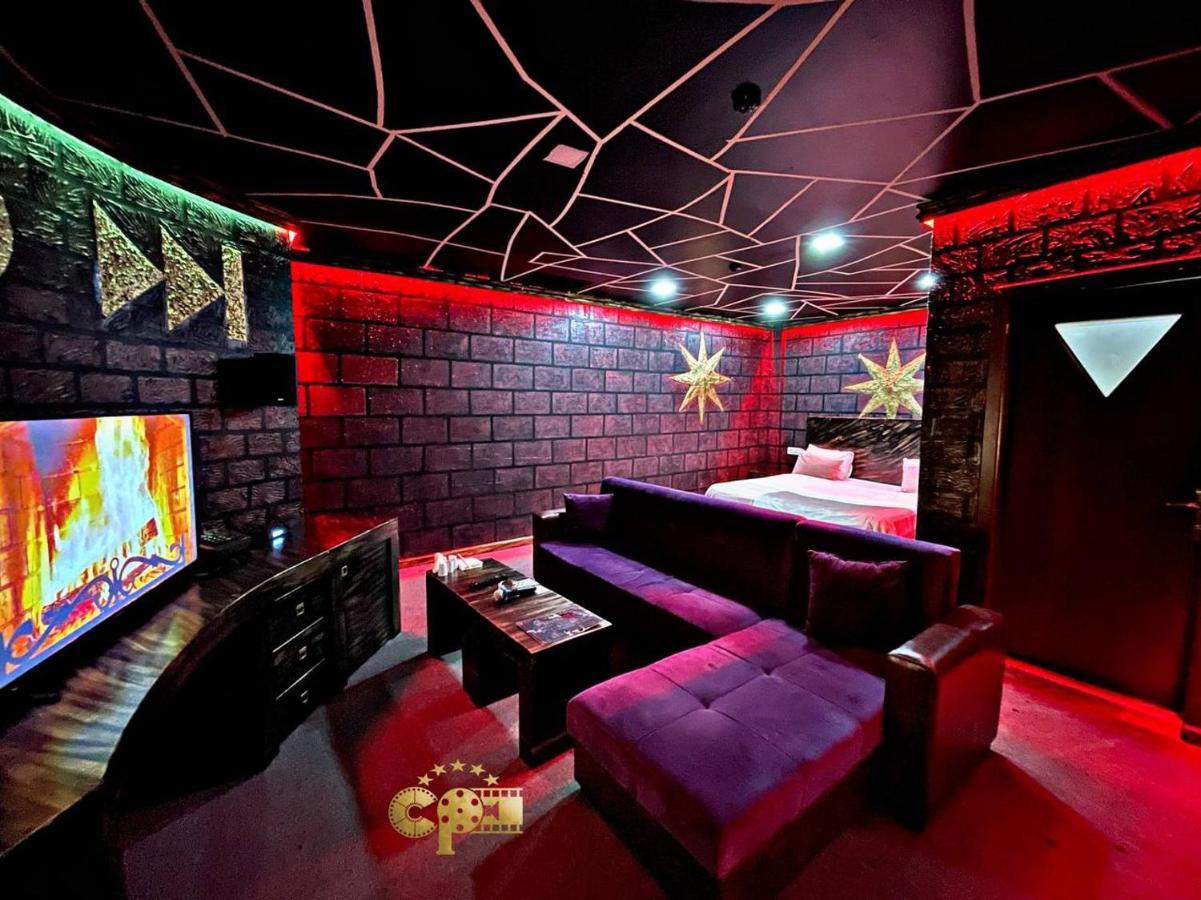 Cinema Plaza Hotel Baku Exterior foto