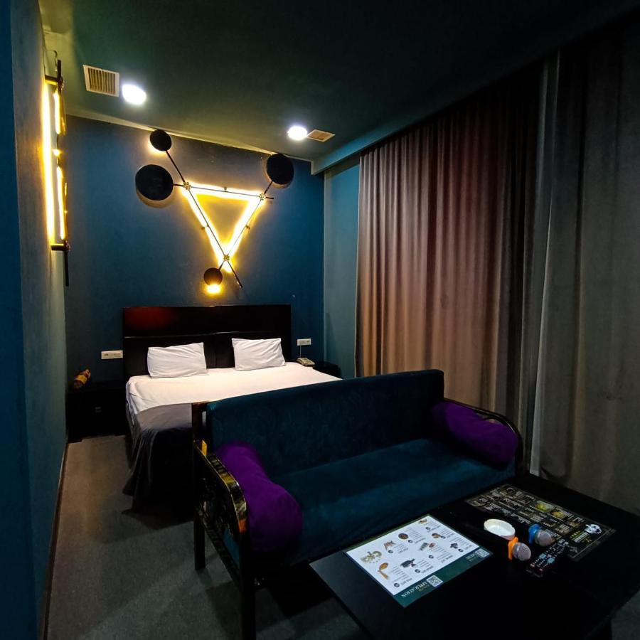Cinema Plaza Hotel Baku Exterior foto
