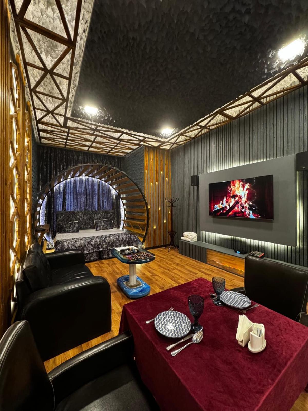 Cinema Plaza Hotel Baku Exterior foto